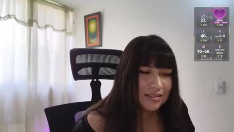 Snapshot of caroll_luna chatting on October 23, 4:06 pm kitty online show from October 23, 4:06 pm