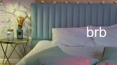 Snapshot of carolreeves chatting on February 10, 11:57 am Carol online show from February 10, 11:57 am