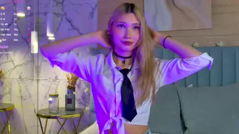 Snapshot of carolreeves chatting on February 12, 8:59 am Carol online show from February 12, 8:59 am