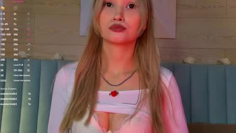 Snapshot of carolreeves chatting on March 7, 12:12 pm Carol online show from March 7, 12:12 pm