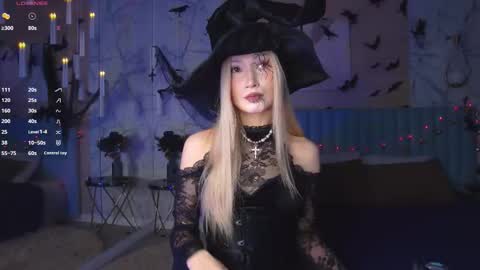 Snapshot of carolreeves chatting on November 1, 6:04 am Carol online show from November 1, 6:04 am