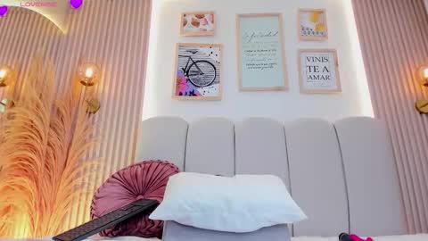 Carol Rivera  online show from October 11, 4:38 pm