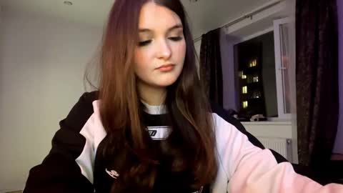 Elizabeth online show from September 17, 4:30 pm