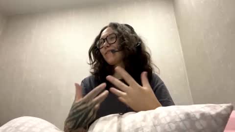 Snapshot of carrollaforte chatting on November 12, 5:41 am Emilia online show from November 12, 5:41 am