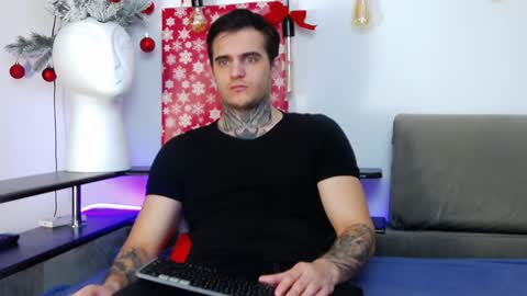 Carter online show from December 17, 8:23 am