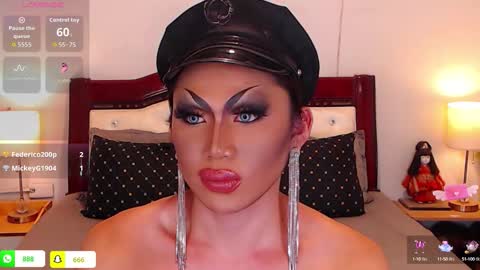 Snapshot of casandra_fountain chatting on September 25, 12:14 am MISS CASSANDRA online show from September 25, 12:14 am