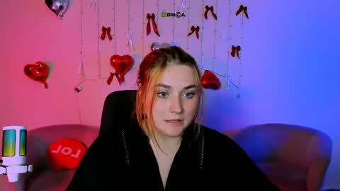 casey_meow_ online show from May 19, 8:53 am