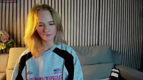 Casey sweeet online show from September 29, 8:08 am