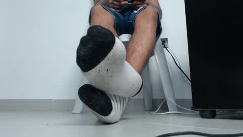 Snapshot of cash_master777 chatting on December 5, 2:31 am cash_master777 online show from December 5, 2:31 am