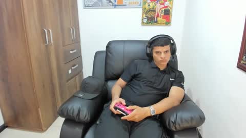 boss of cash online show from September 18, 1:51 am