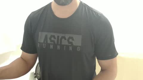 cashmastermuscle77 online show from January 2, 11:49 pm