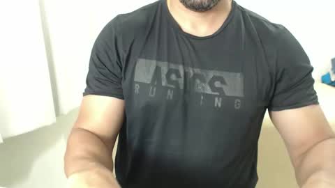 cashmastermuscle77 online show from December 15, 11:20 pm