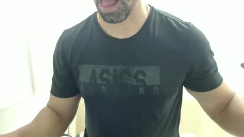 Snapshot of cashmastermuscle77 chatting on March 29, 10:37 am cashmastermuscle77 online show from March 29, 10:37 am