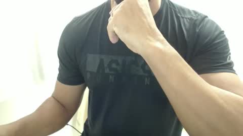 Snapshot of cashmastermuscle77 chatting on April 12, 6:46 pm cashmastermuscle77 online show from April 12, 6:46 pm