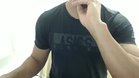 Snapshot of cashmastermuscle77 chatting on April 13, 11:27 am cashmastermuscle77 online show from April 13, 11:27 am