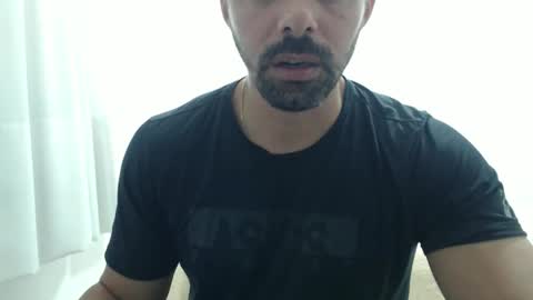 Snapshot of cashmastermuscle77 chatting on April 17, 10:18 am cashmastermuscle77 online show from April 17, 10:18 am