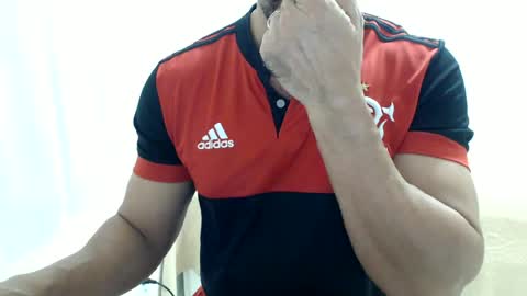 Snapshot of cashmastermuscle77 chatting on June 14, 1:57 pm cashmastermuscle77 online show from June 14, 1:57 pm