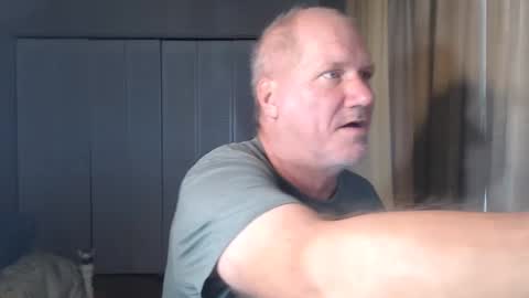 Snapshot of casinocam chatting on September 24, 1:58 pm CasinoCam online show from September 24, 1:58 pm