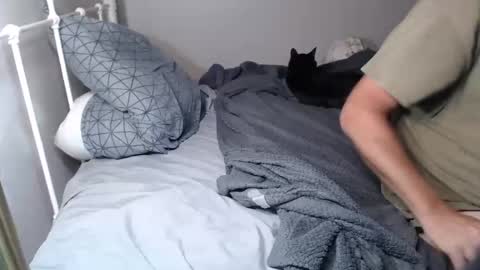 Snapshot of casinocam chatting on October 23, 9:52 am CasinoCam online show from October 23, 9:52 am