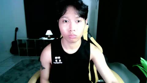 Snapshot of caspian_cum chatting on April 19, 4:23 am cas online show from April 19, 4:23 am