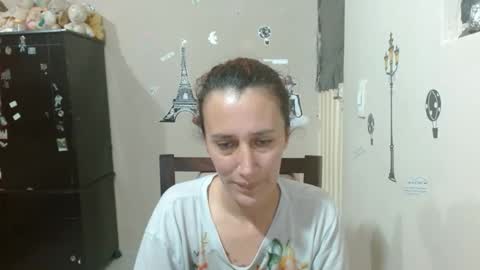 Snapshot of cassandra_brownn chatting on December 2, 9:10 pm online show from December 2, 9:10 pm