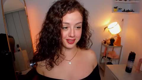 Cassie online show from September 18, 9:50 pm