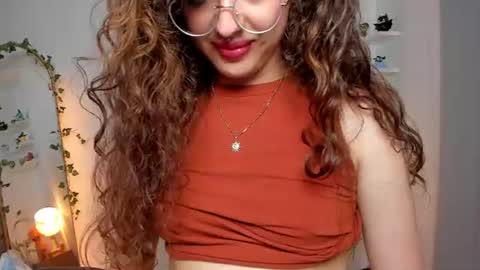 Cassie online show from June 25, 9:30 pm