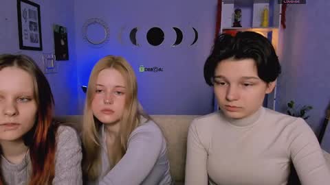 Snapshot of cassandra_nik chatting on March 22, 10:18 am Cassandra online show from March 22, 10:18 am