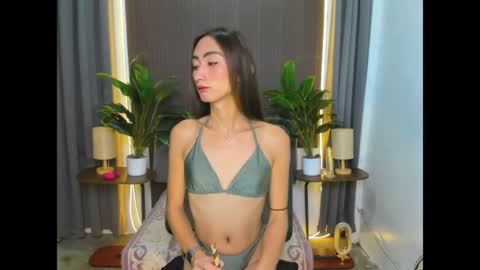 cassandrafoxxx online show from May 16, 3:44 pm