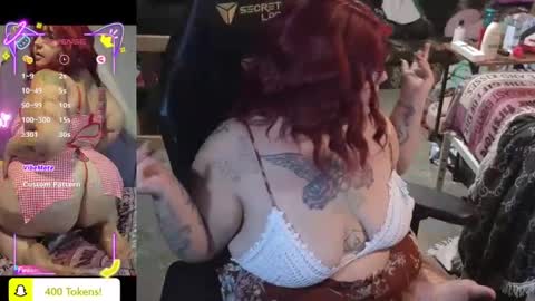 Snapshot of casserole_bbw chatting on September 19, 10:16 am Casserole bbw online show from September 19, 10:16 am