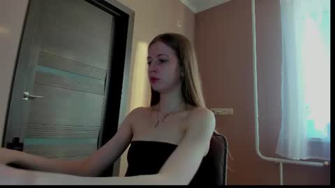 cassie0301 online show from July 15, 3:17 pm