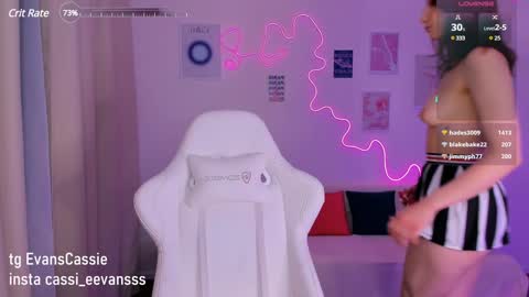 Snapshot of cassie_evansss chatting on February 1, 6:10 am Cassie online show from February 1, 6:10 am