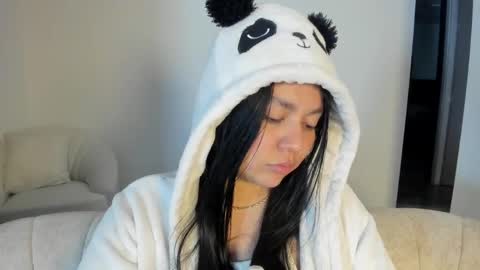 Cassie Jones online show from June 10, 12:22 am