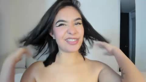 Cassie Jones online show from June 15, 12:35 am