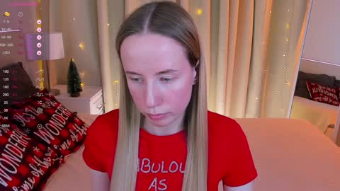 Snapshot of cassie_kelman chatting on December 26, 11:57 pm Cassie online show from December 26, 11:57 pm