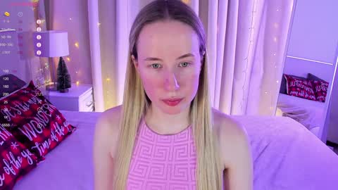 Snapshot of cassie_kelman chatting on January 10, 8:48 pm Cassie online show from January 10, 8:48 pm