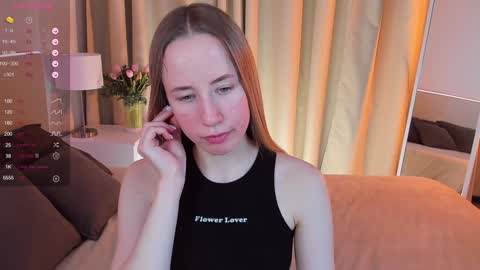 Snapshot of cassie_kelman chatting on January 18, 12:02 am Cassie online show from January 18, 12:02 am