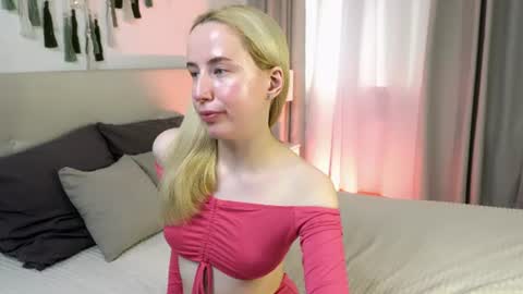 Cassie online show from July 3, 9:10 pm