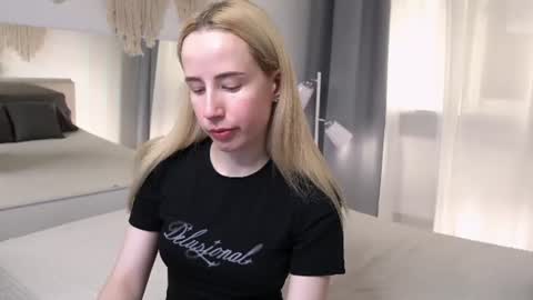 Cassie online show from July 24, 9:13 pm