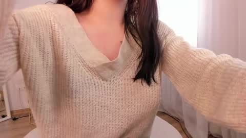 Snapshot of cassie_palmer chatting on April 17, 11:24 am Hello my name is Cassie and my friend Nilo is also here online show from April 17, 11:24 am