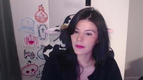 cassiealvarez online show from October 17, 10:23 pm