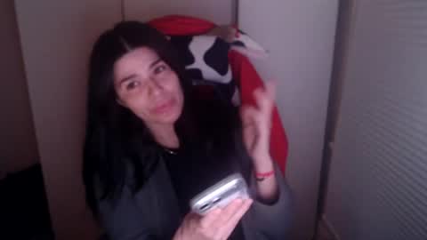 cassiealvarez online show from July 16, 5:57 am