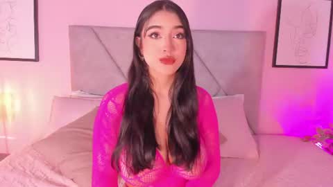 Cassie Carters online show from June 25, 12:20 pm