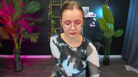 assie online show from January 18, 11:33 pm