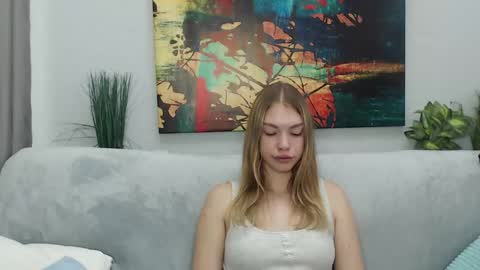Tina online show from September 18, 5:42 am