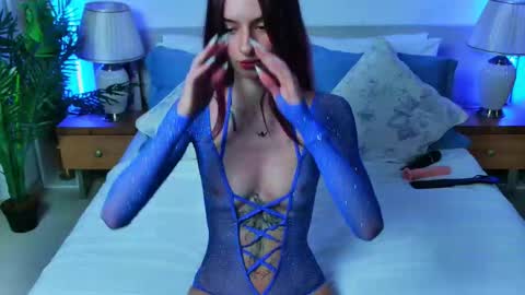 Cassie online show from December 19, 7:32 pm