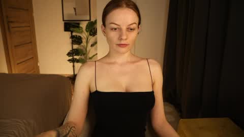 Cassie online show from April 4, 6:27 pm