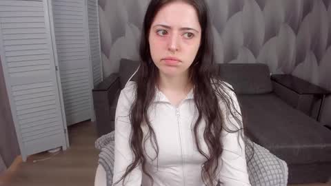 Cassie online show from April 7, 8:26 am