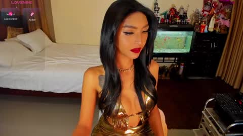 CassieValbalera online show from June 11, 3:04 am