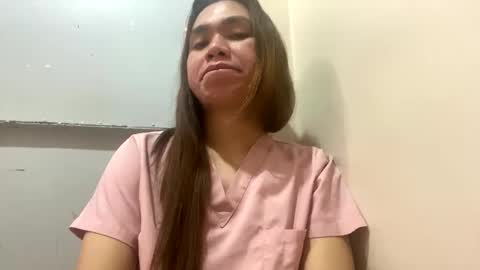 Snapshot of cassy_fuckx69 chatting on March 5, 2:46 am Cassy online show from March 5, 2:46 am